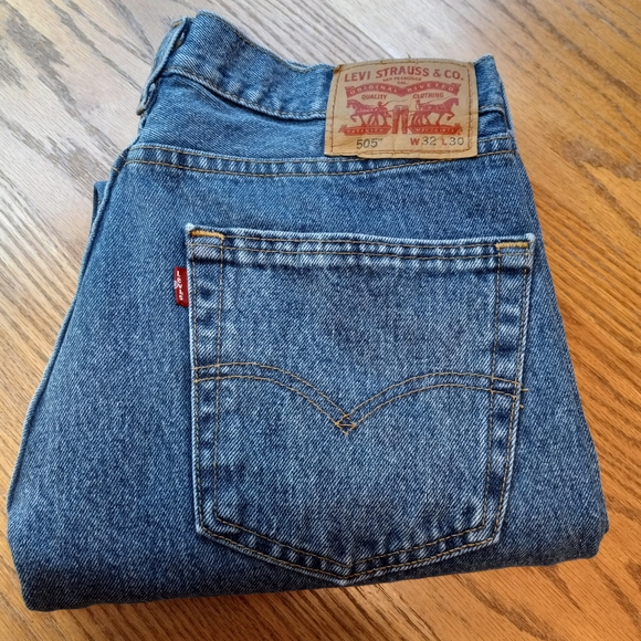 Levi's 505 Men's Blue Denim Jeans Size 32X30 - Picture 1 of 15